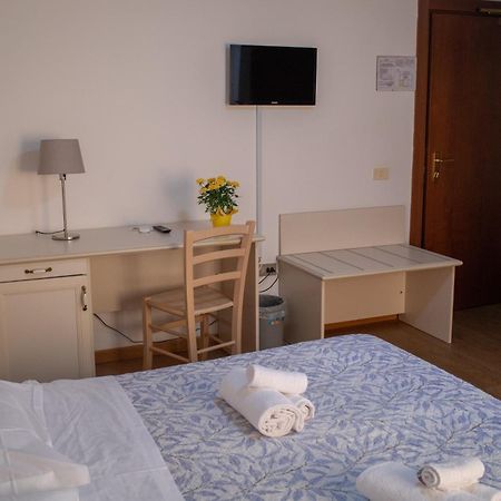 Hotel Ariston Пйомбіно Екстер'єр фото